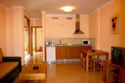 Apartamentos Maria Del Carmen Torremolinos